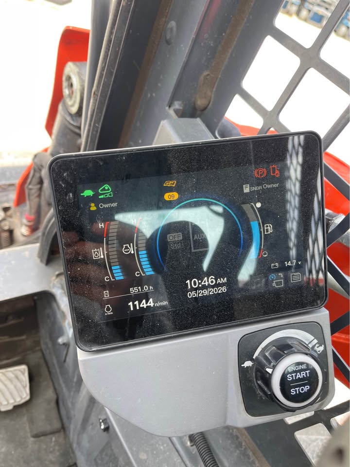 2025 Kubota SVL75-3 Skid Steer view 5